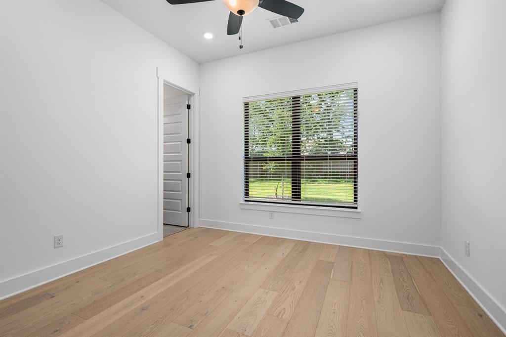 128 Texas Ash Drive Property Photo 12