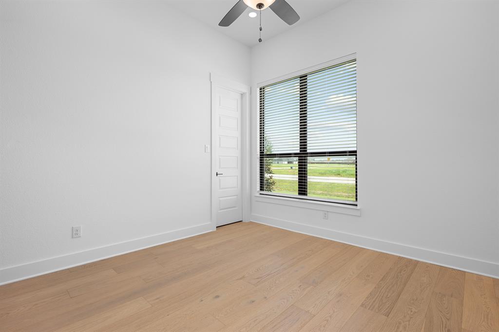 128 Texas Ash Drive Property Photo 14