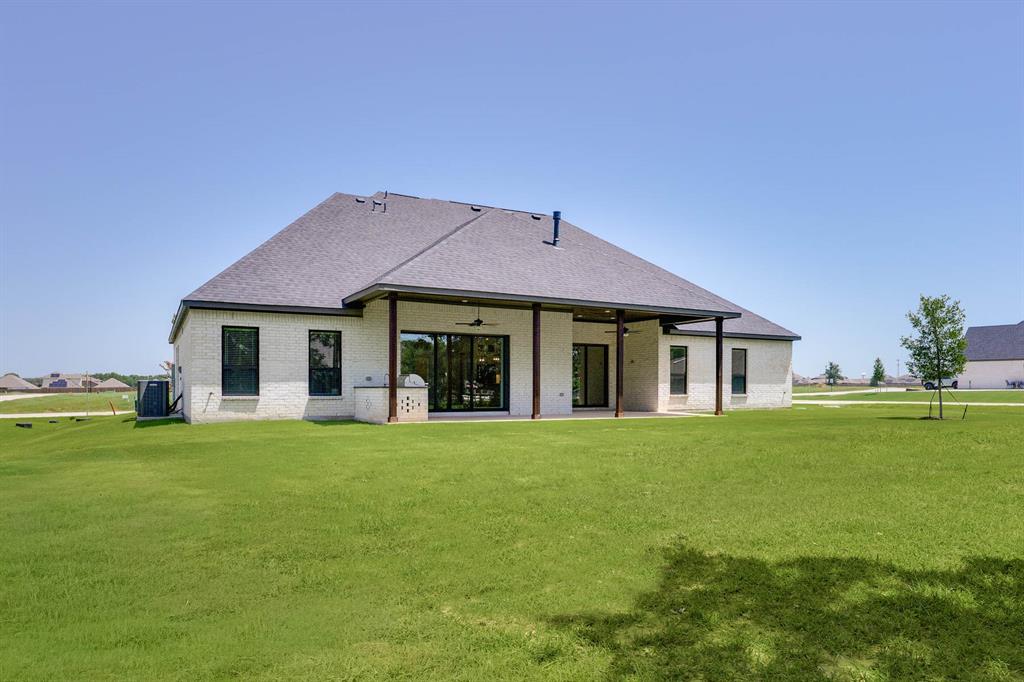 100 Wild Plum Drive Property Photo 3