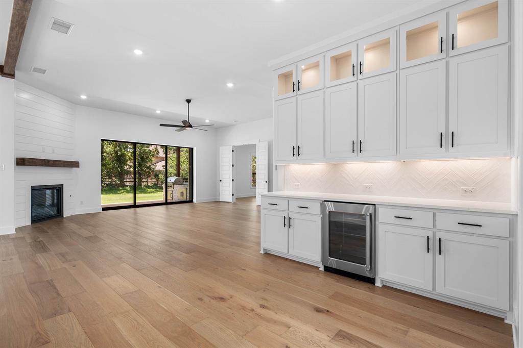 100 Wild Plum Drive Property Photo 10