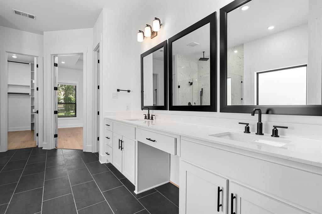 100 Wild Plum Drive Property Photo 13