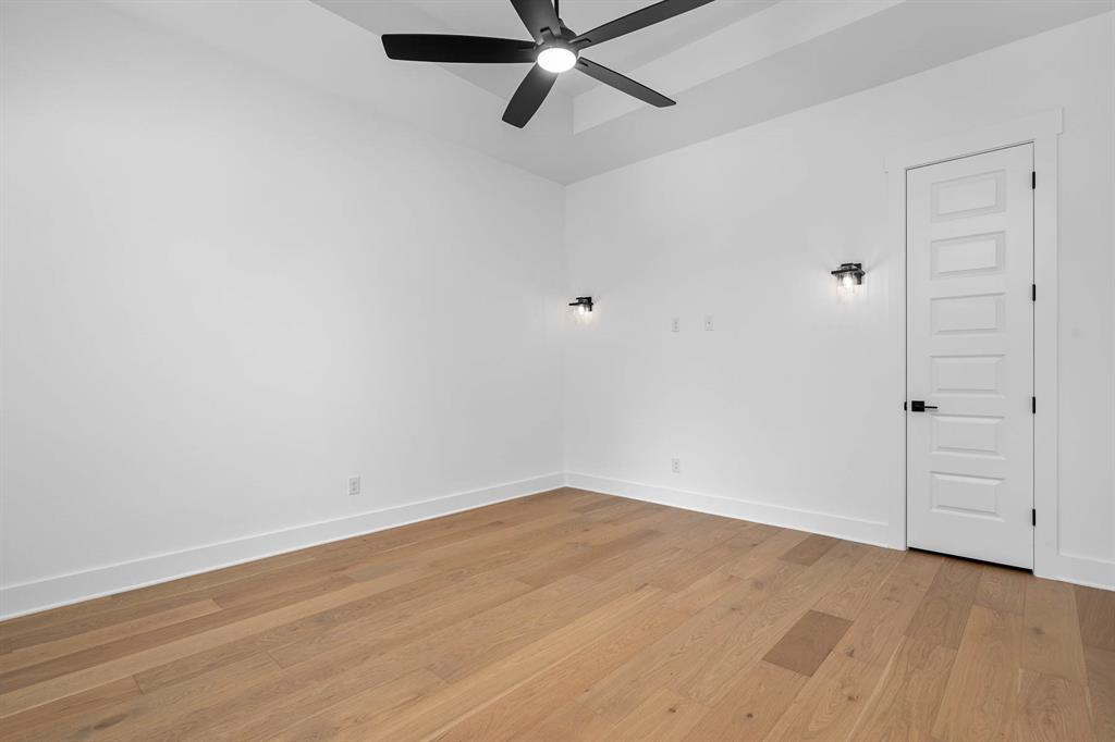 100 Wild Plum Drive Property Photo 16