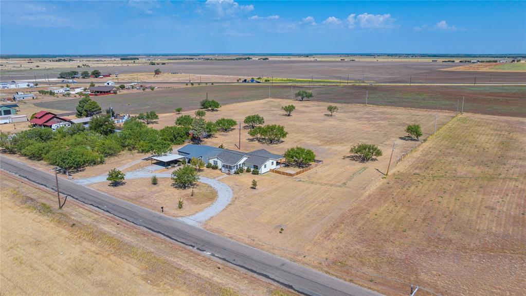 390 Mesquite Lane Property Photo 3