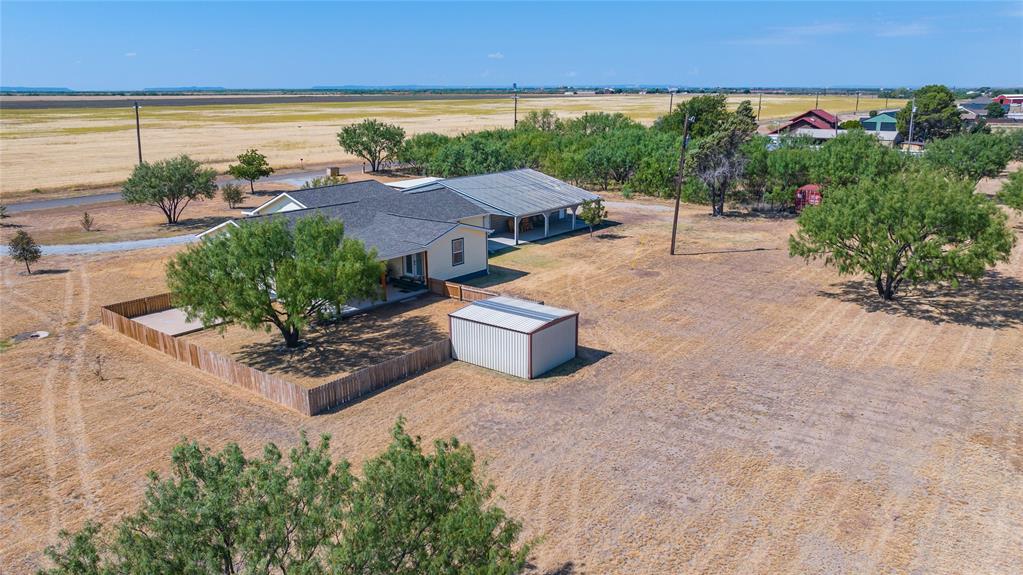 390 Mesquite Lane Property Photo 6