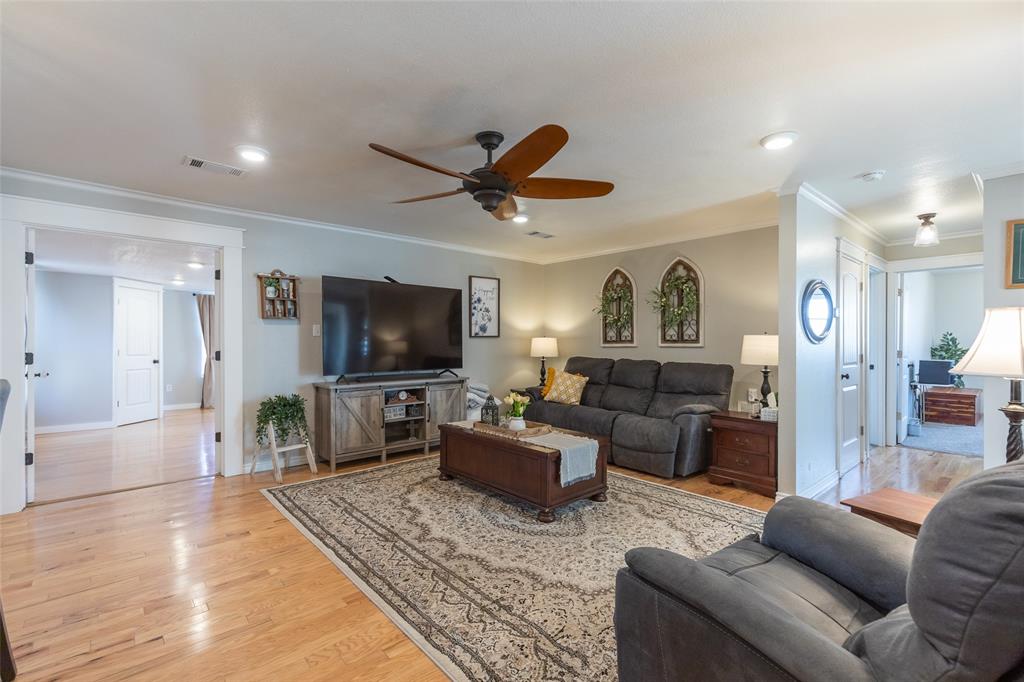 390 Mesquite Lane Property Photo 10