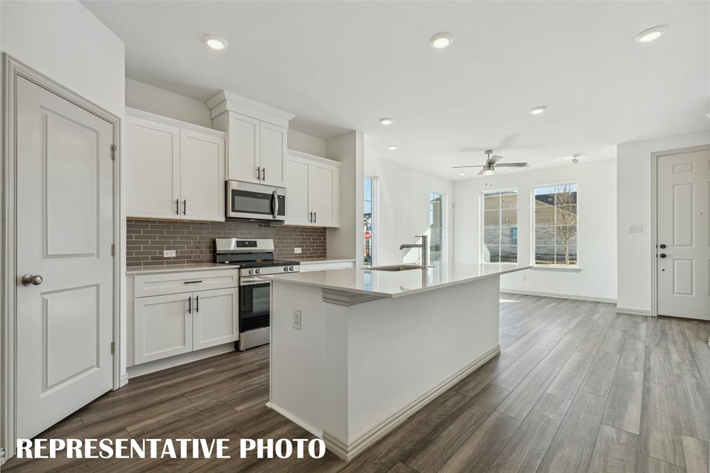 5304 Springlake Parkway Property Photo 7