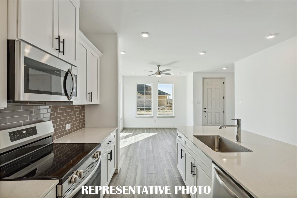 5304 Springlake Parkway Property Photo 8
