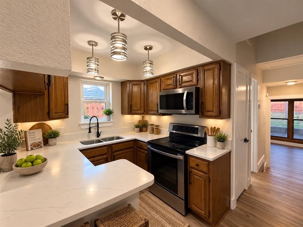 2525 Shady Ridge Drive Property Photo 2