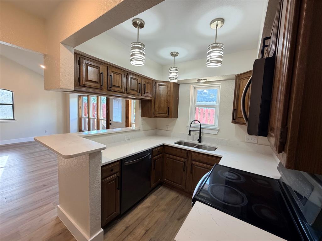 2525 Shady Ridge Drive Property Photo 6