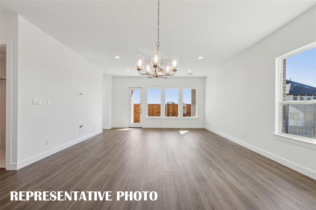 1805 Vetiver Glow Drive Property Photo 8