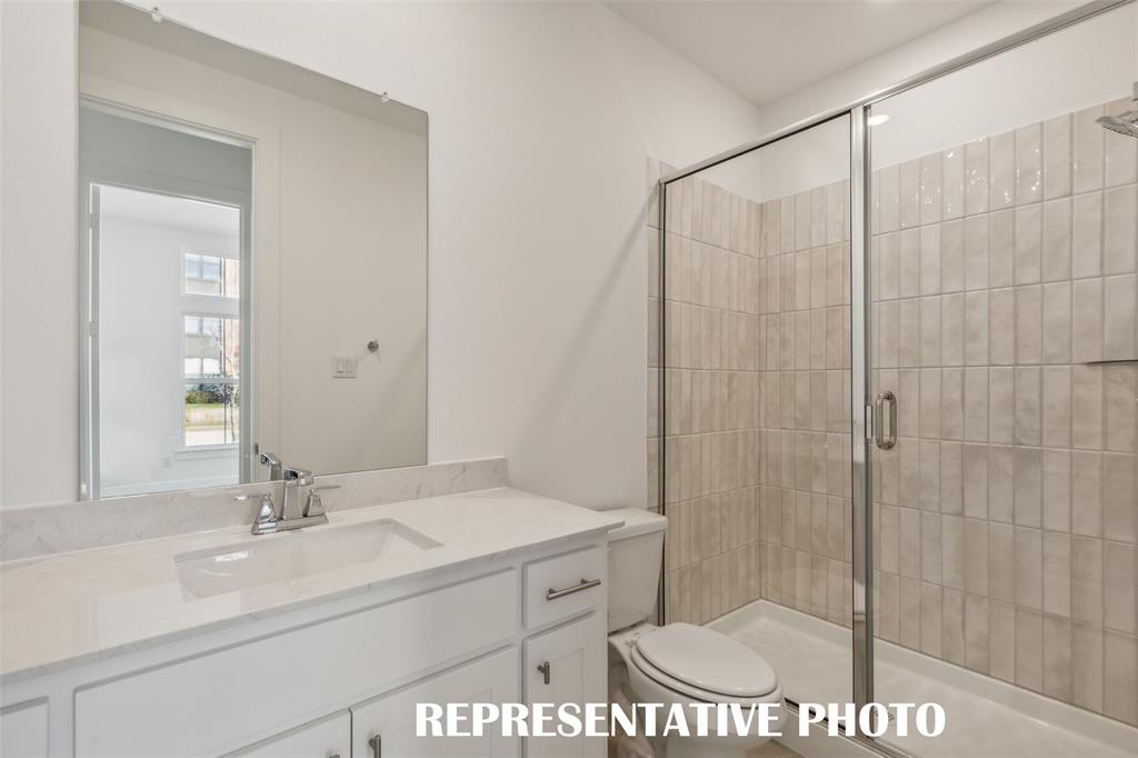 1805 Vetiver Glow Drive Property Photo 15