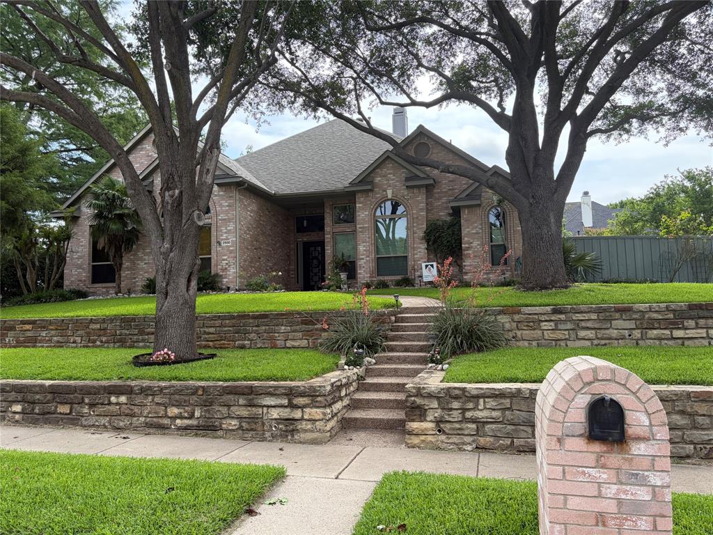2990 Hillingdon Drive Property Photo 2