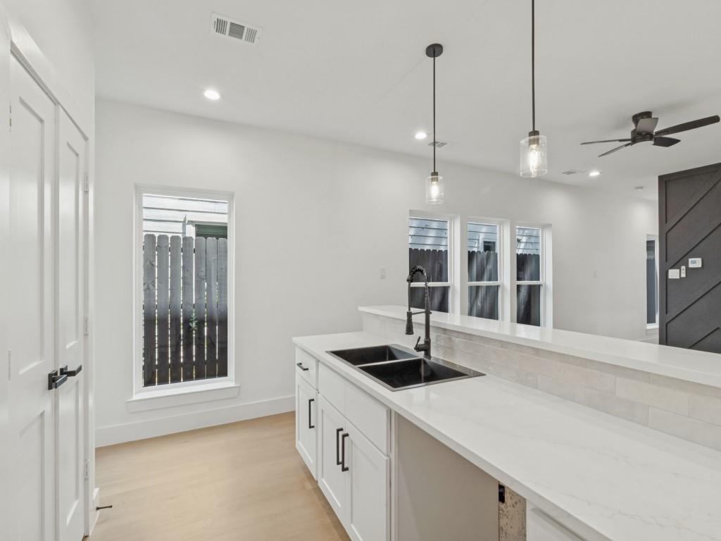 2208 Dyson Street Property Photo 11