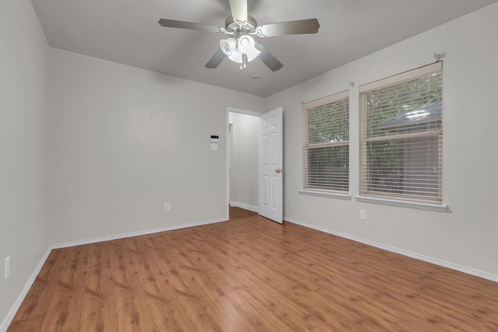 3517 Apple Valley Way Property Photo 10