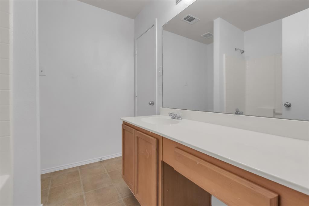 3517 Apple Valley Way Property Photo 11