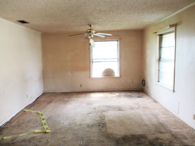 241 E Main Street Property Photo 6