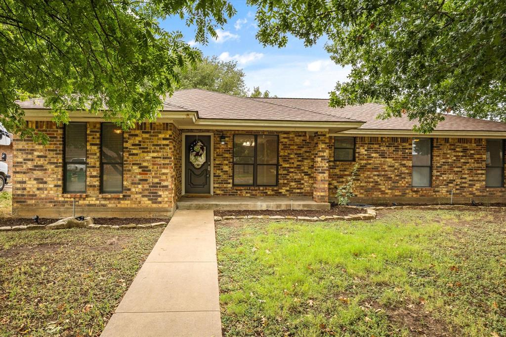 1812 N Cypress Avenue Property Photo 1