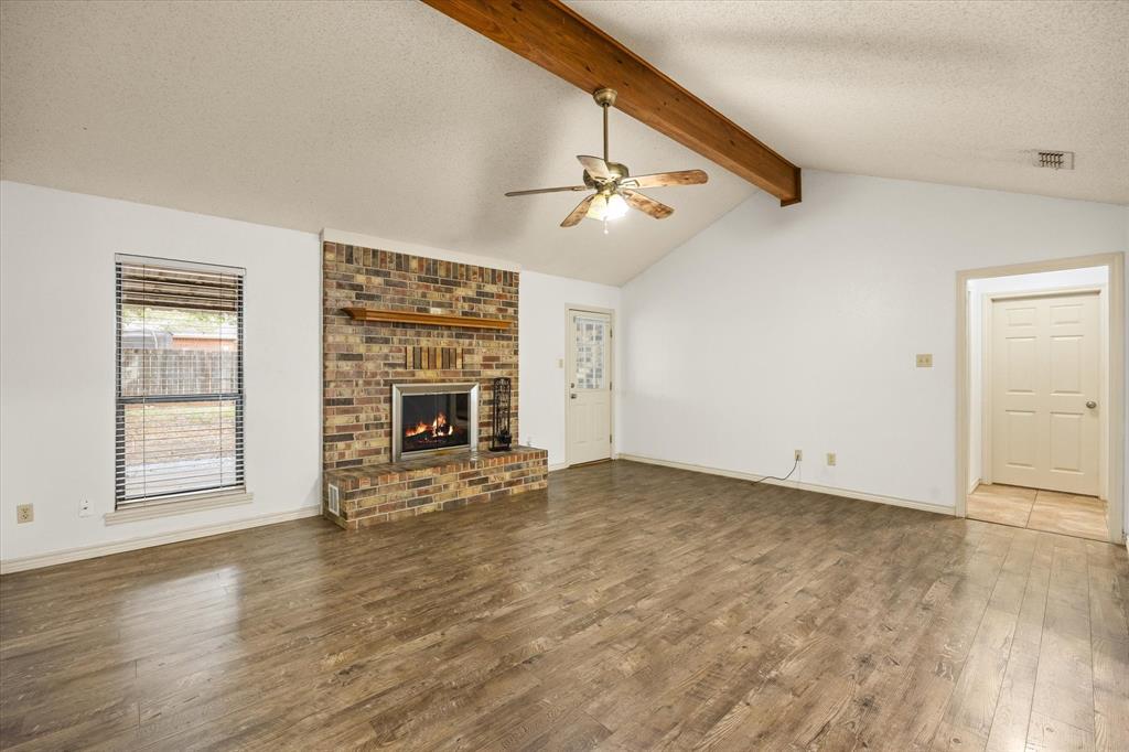 1812 N Cypress Avenue Property Photo 2