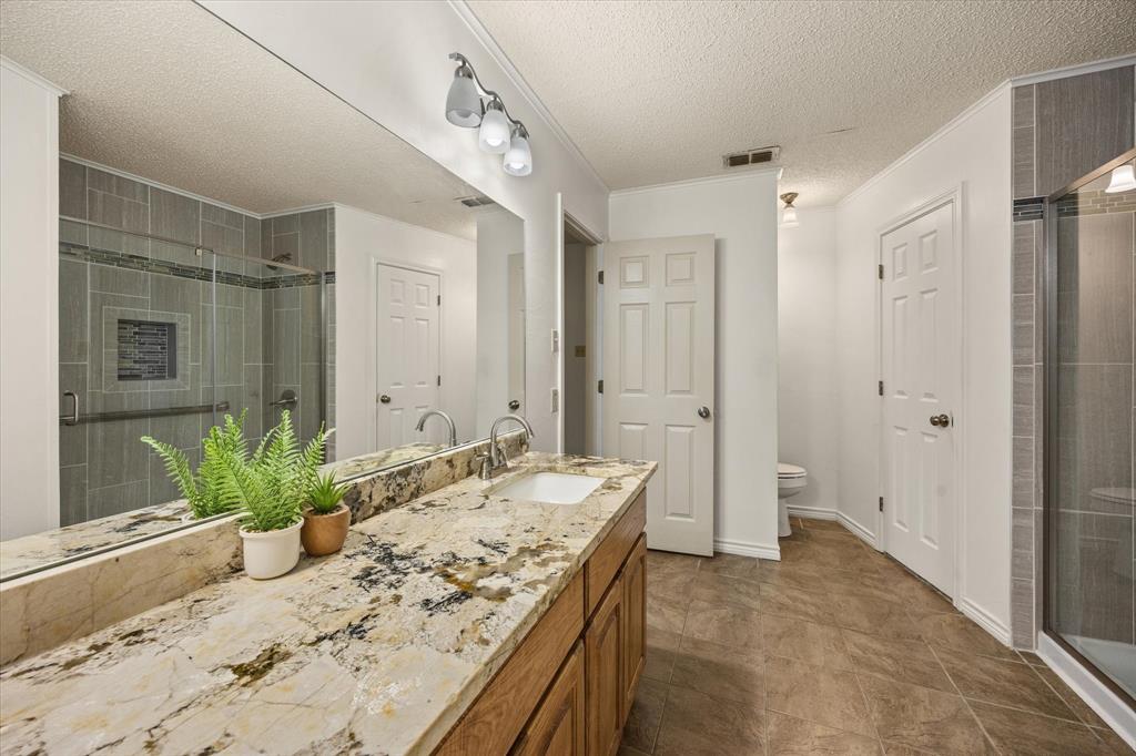 1812 N Cypress Avenue Property Photo 8