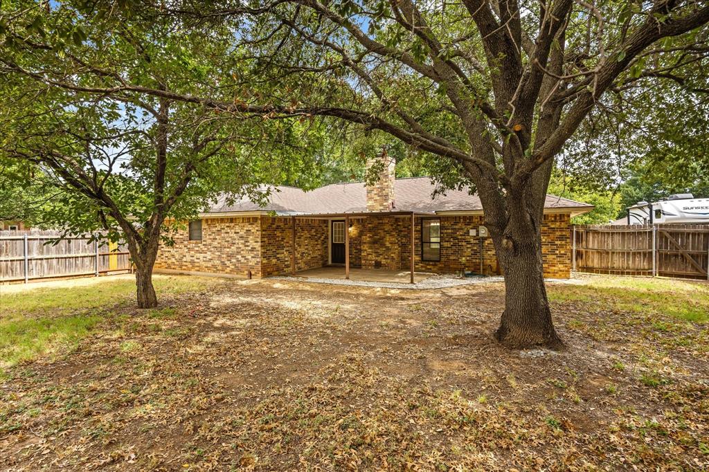 1812 N Cypress Avenue Property Photo 15