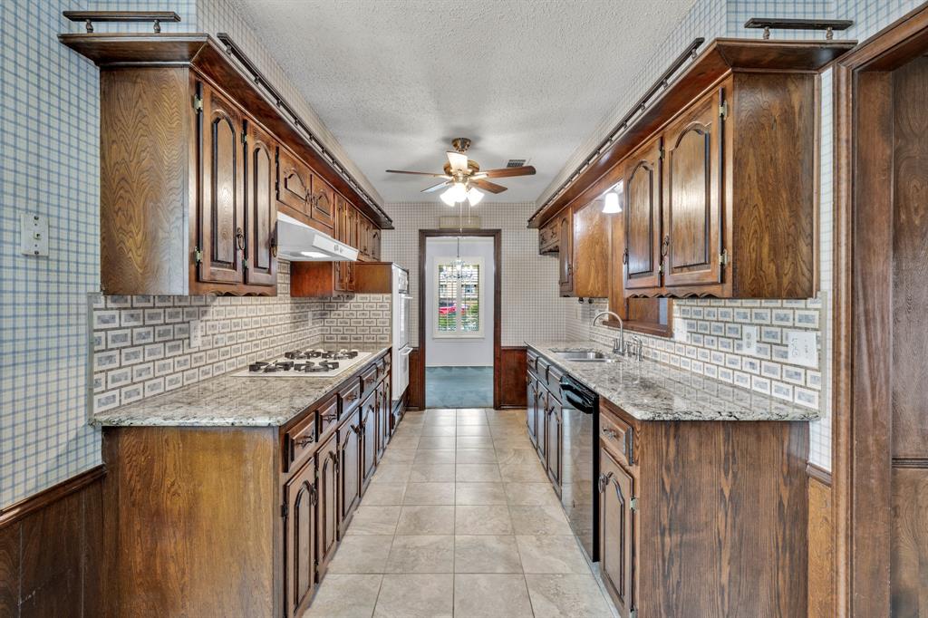1606 Clear Point Drive Property Photo 16
