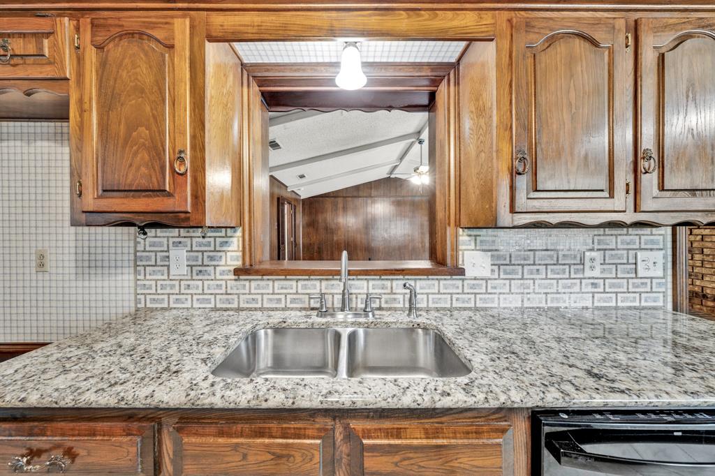 1606 Clear Point Drive Property Photo 18