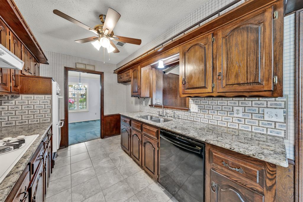 1606 Clear Point Drive Property Photo 19