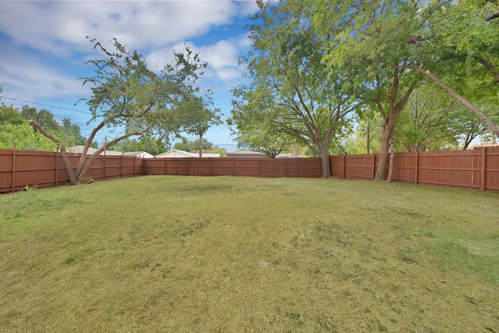 1440 Francis Lane Property Photo 25