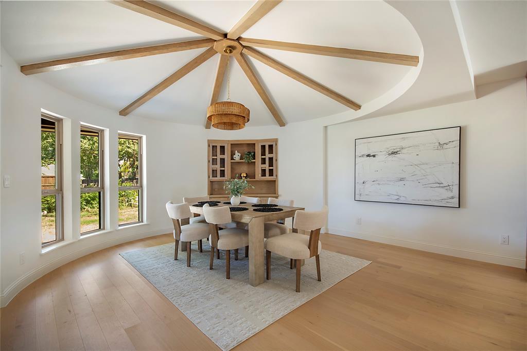 3703 Windmill Lane Property Photo 3