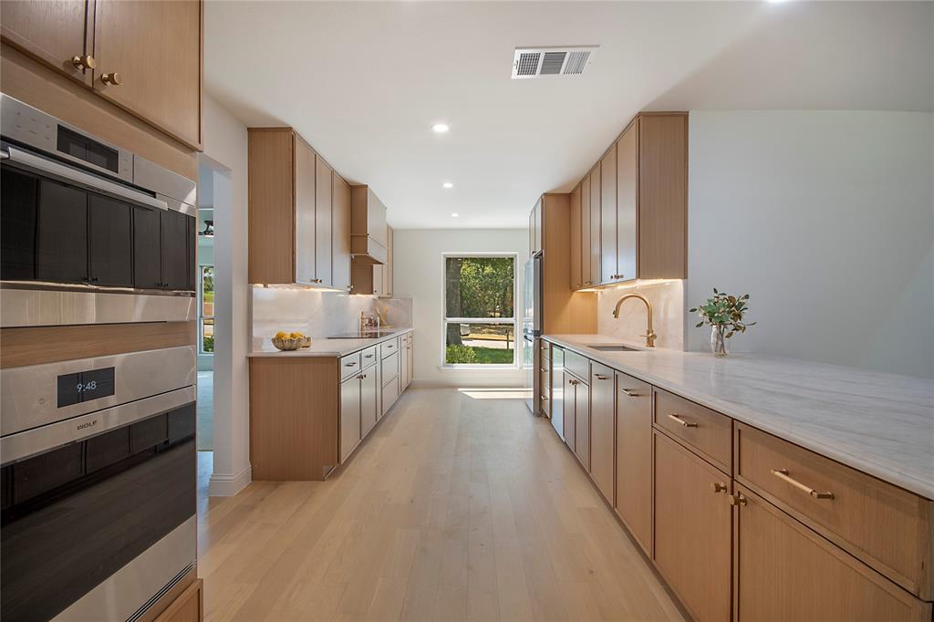 3703 Windmill Lane Property Photo 4