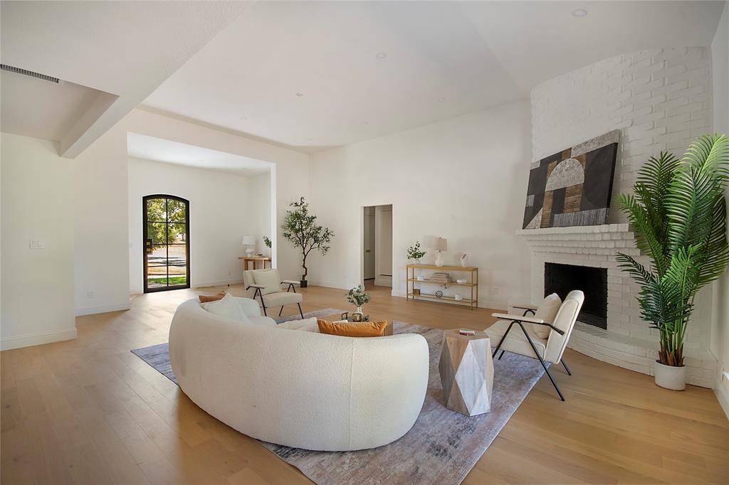 3703 Windmill Lane Property Photo 12