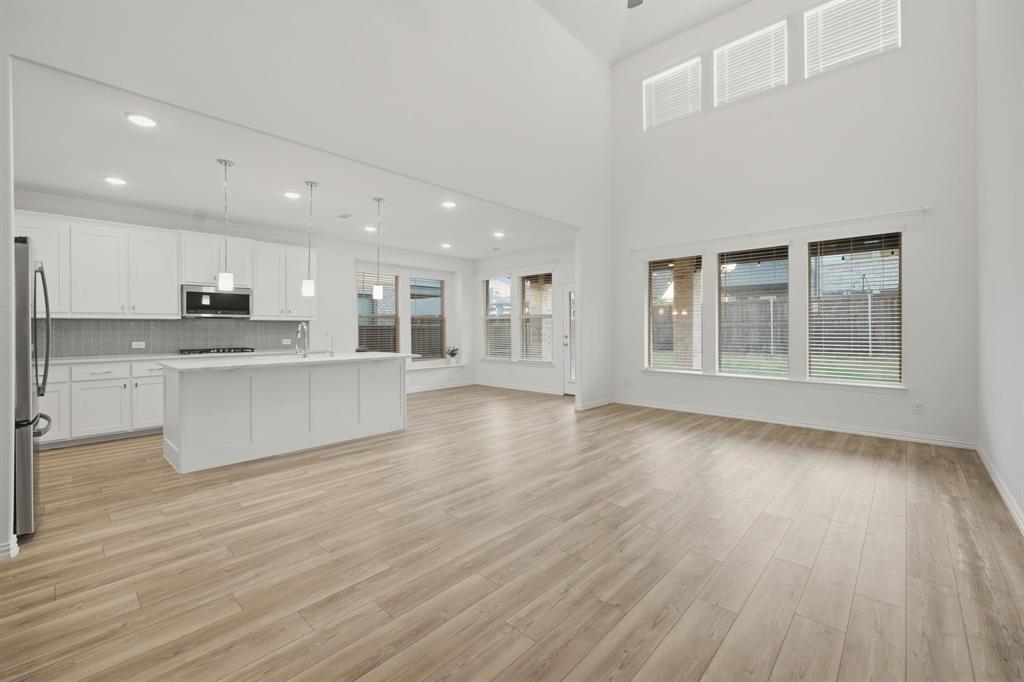 2507 Gentle Knoll Drive Property Photo 9