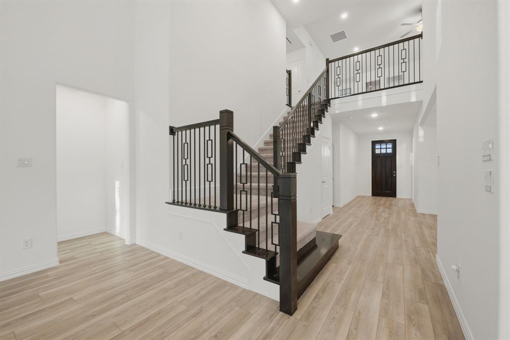 2507 Gentle Knoll Drive Property Photo 11