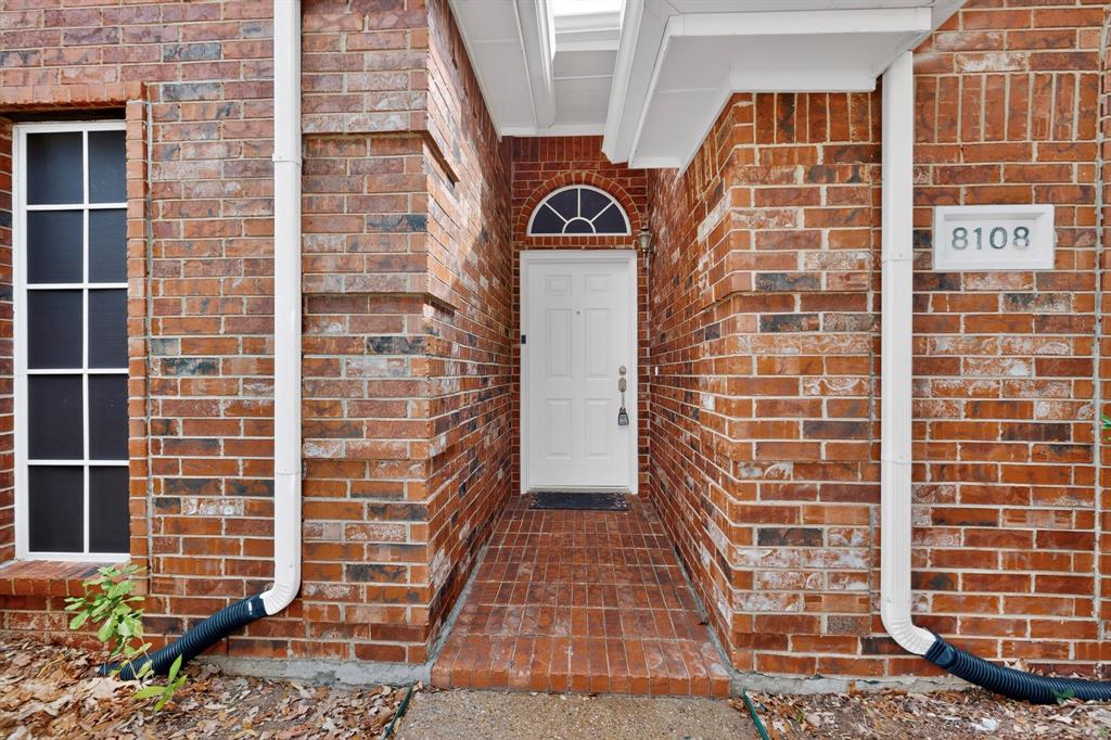 8108 Case Drive Property Photo 6