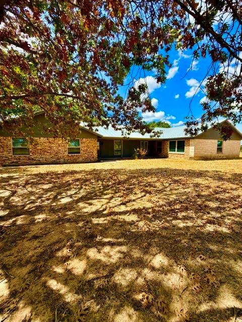 938 County Rd 3341 Property Photo 1