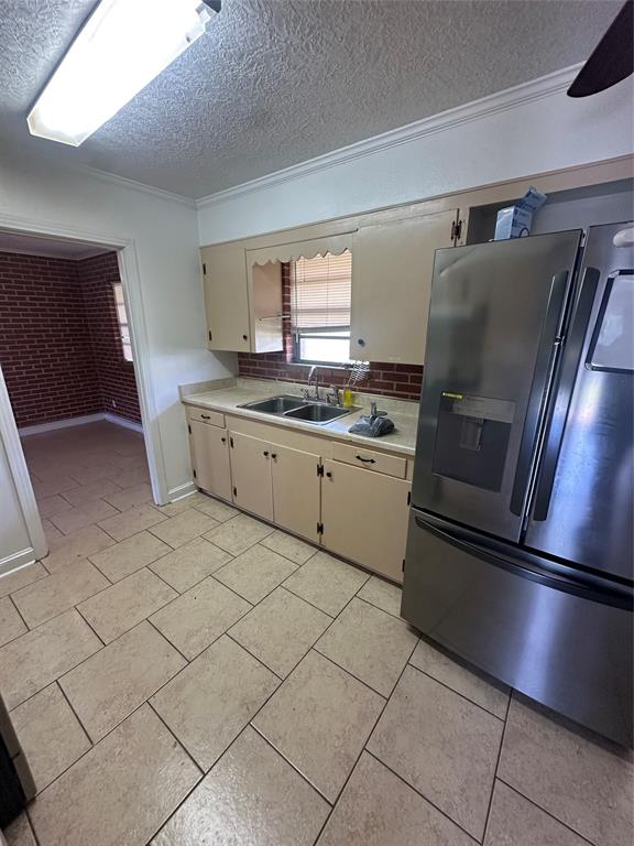 2741 Mill Street Property Photo 11