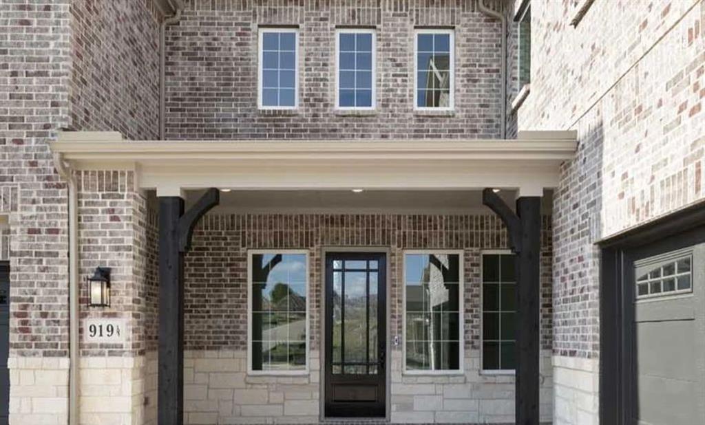 2216 Switchgrass Drive Property Photo 2