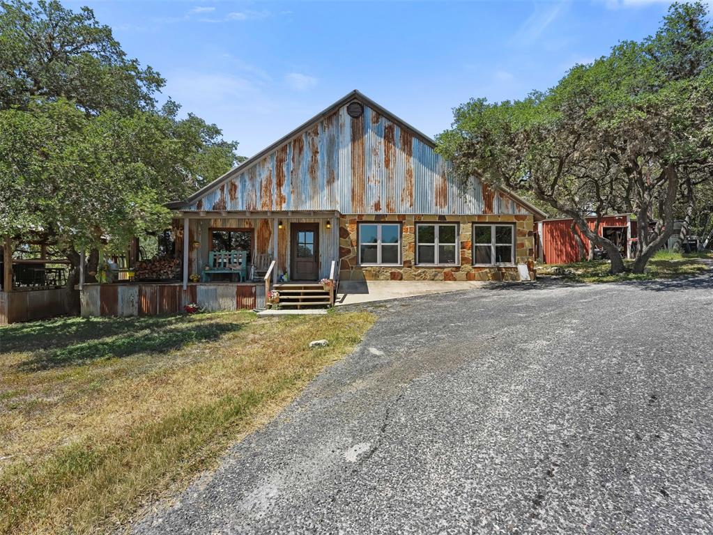 1850 W Ranch Road 337 Property Photo 2