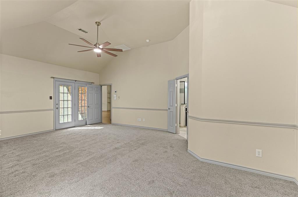 2212 Creek Crossing Drive Property Photo 17