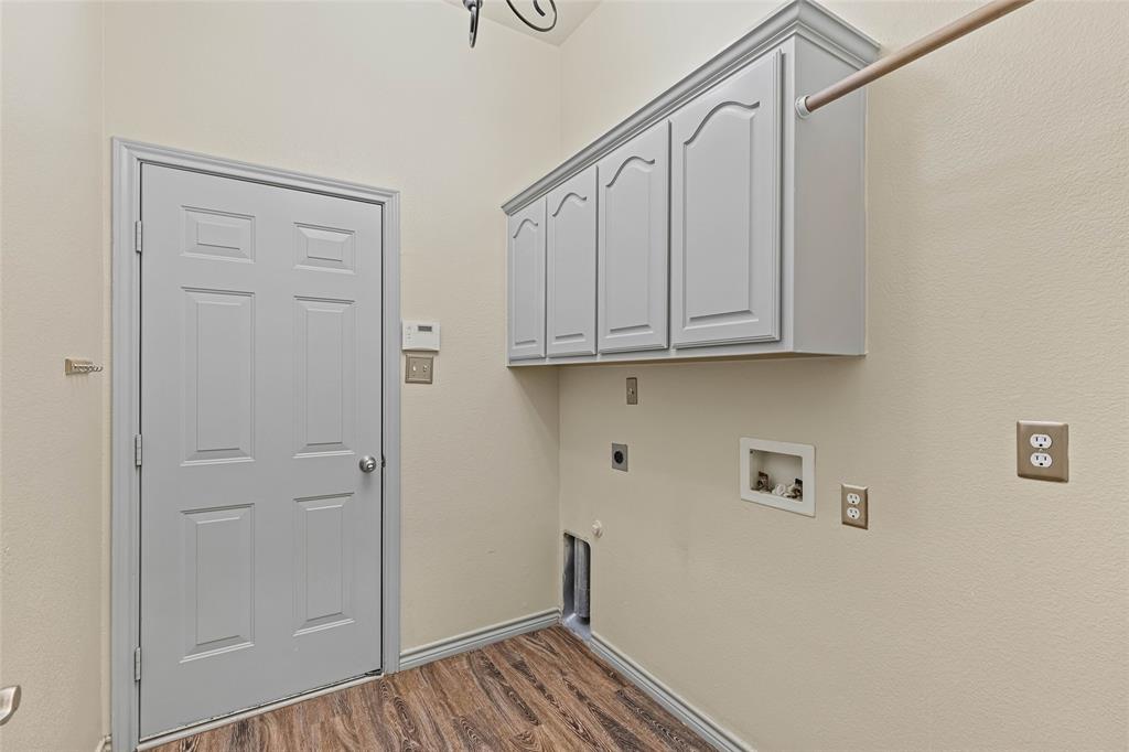 2212 Creek Crossing Drive Property Photo 21