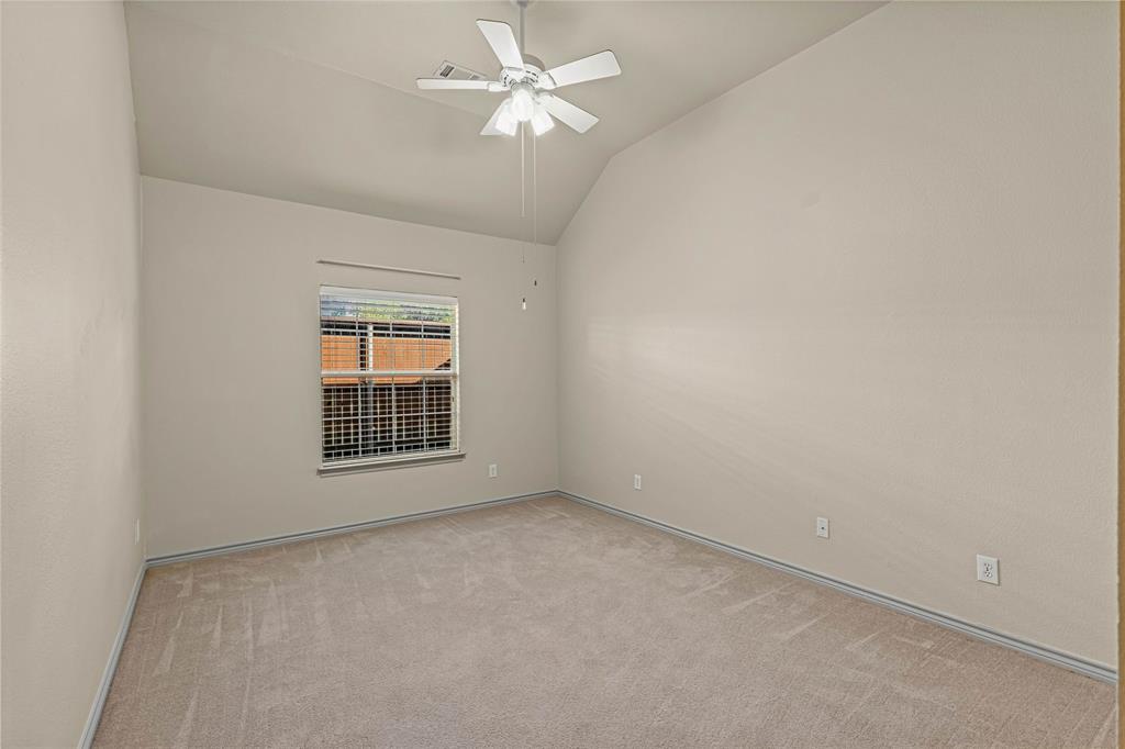 2212 Creek Crossing Drive Property Photo 24