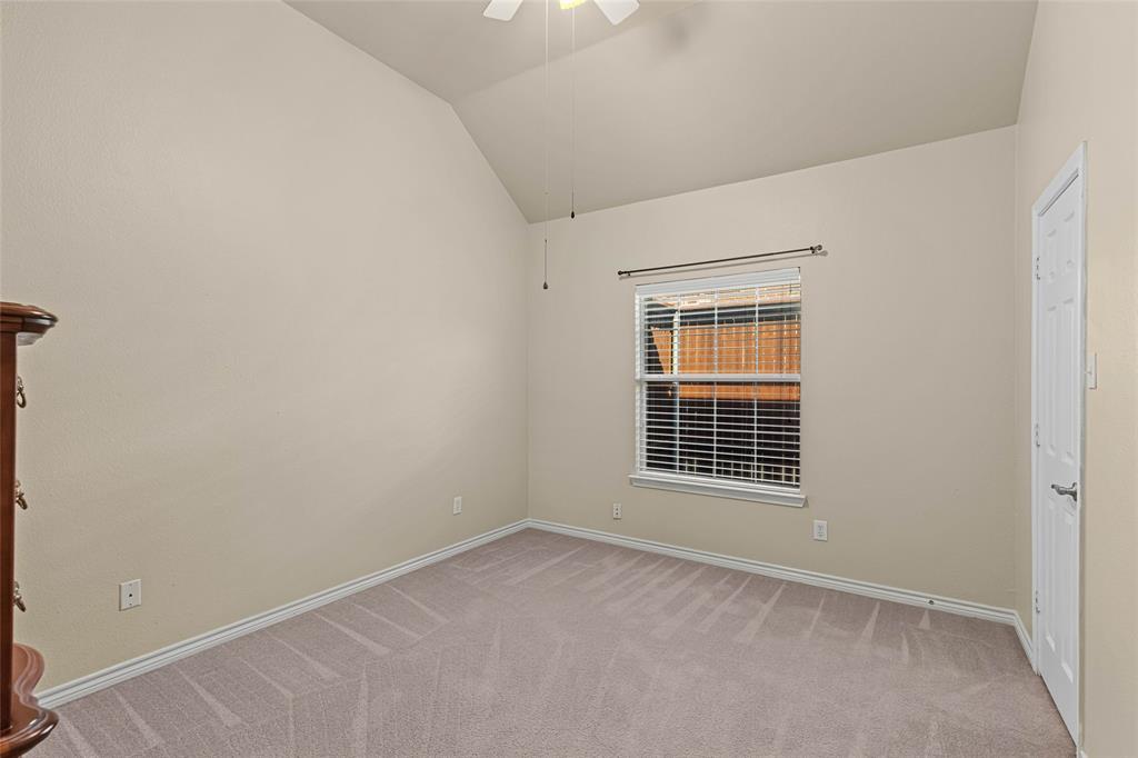 2212 Creek Crossing Drive Property Photo 25