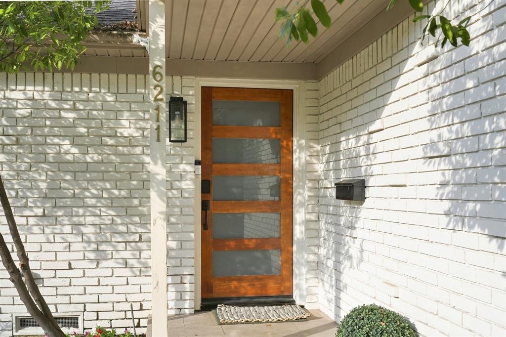 6211 Town Hill Lane Property Photo 4