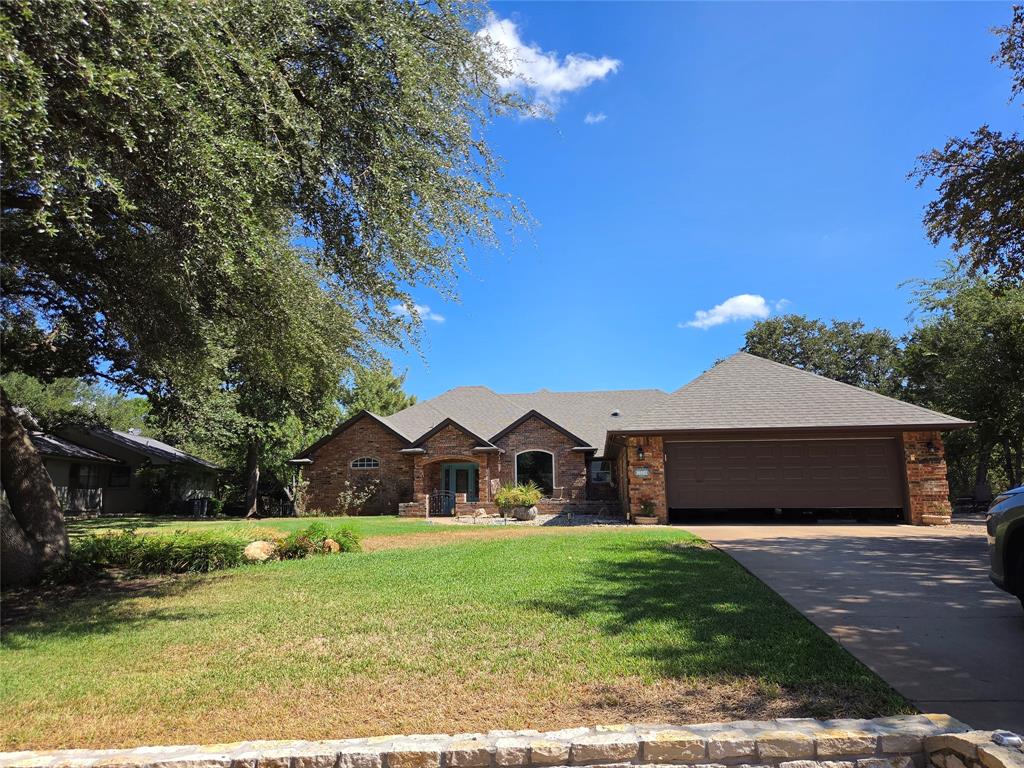 5004 Mohawk Court Property Photo 2