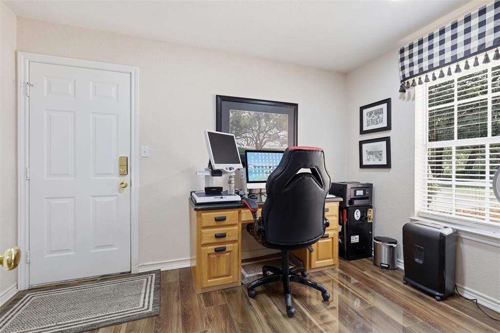5004 Mohawk Court Property Photo 24