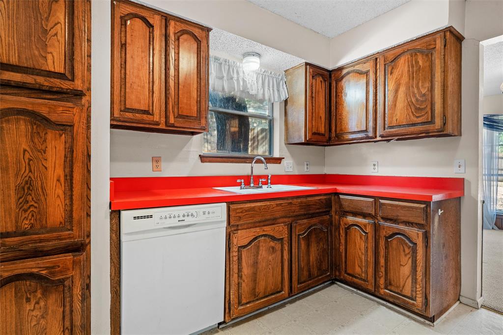 8413 Timberline Court Property Photo 6