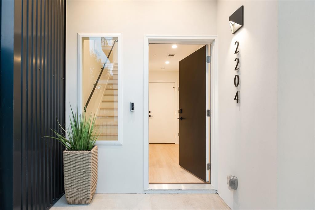 2228 Aarhus Way Property Photo 18