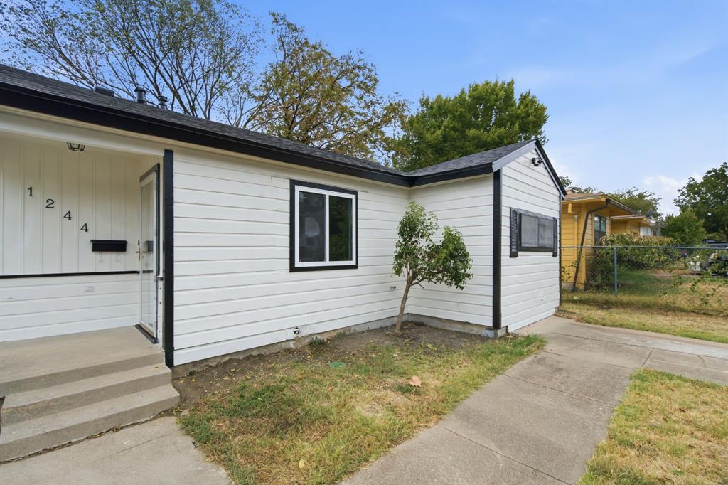 1244 E Mulkey Street Property Photo 5