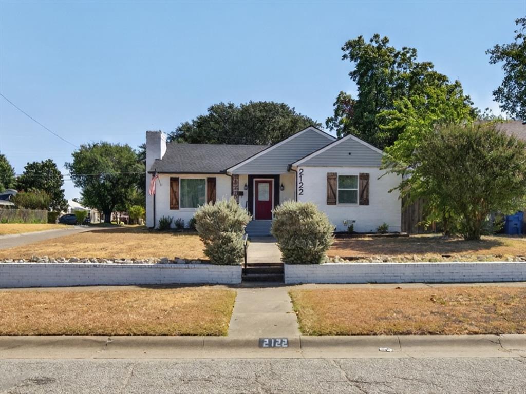 2122 Berwick Avenue Property Photo 1