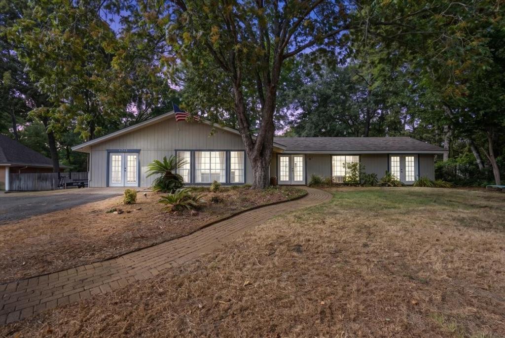 1715 Leisure Lane Property Photo 1